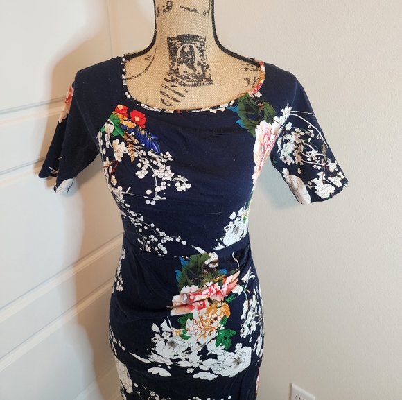 UTTAM Boutique Floral Cocktail Dress size US 2/4 - Picture 2 of 11